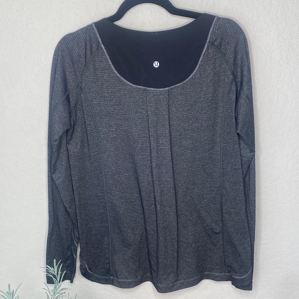 lululemon athletica Women’s Long Sleeve Scoop Neck Top - Black Heather